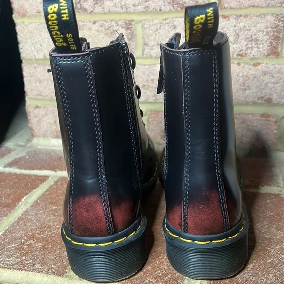 Doc Martins Original Leather Combat Boots Redish Brown Wine Color - Picture 3 of 5